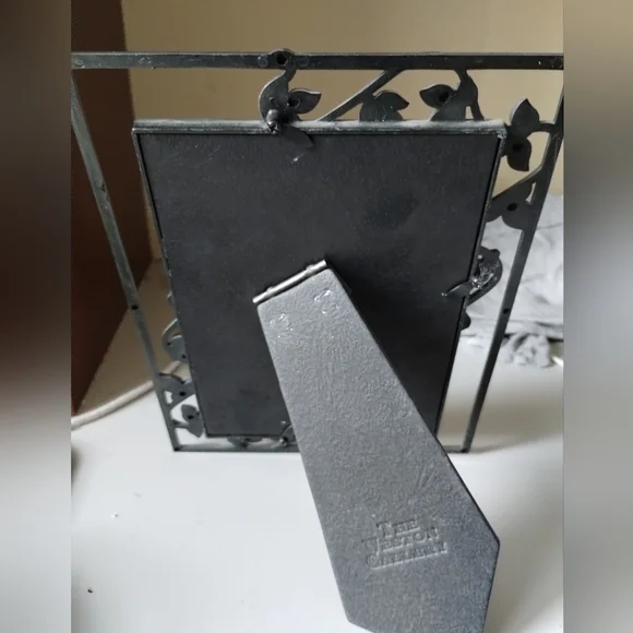 Charming Pewter-Toned Dual Picture Frame - No Glass - Picture 2 of 4